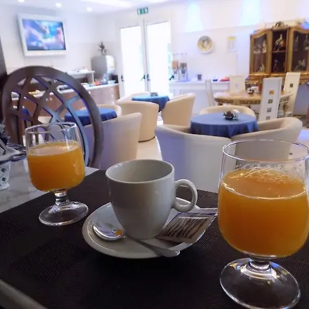 Del Mare 3* リミニ